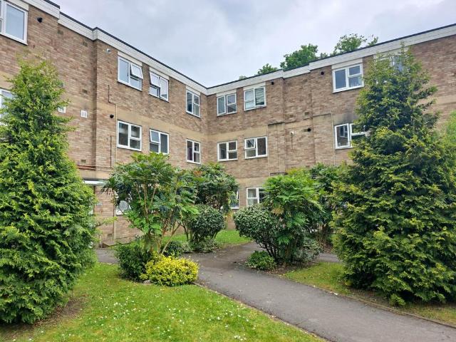 Flat for sale in Newtown, Reading
