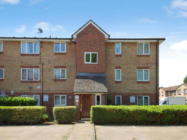 Flat for sale in Lower Edmonton, Edmonton
