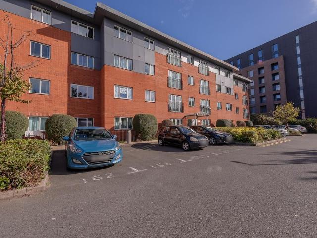 Flat for sale in Hillfields, Coventry