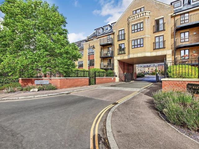 Flat for sale in Chesterton, Arbury