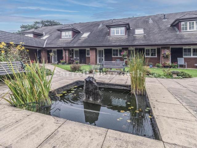 Flat for sale in Ingol, Preston