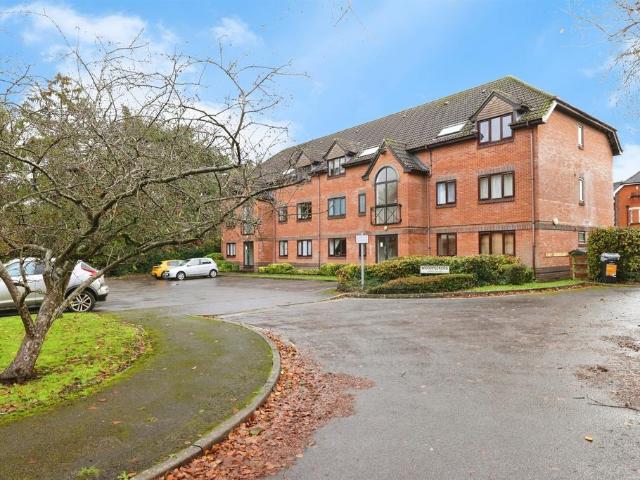Flat for sale in Barton Stacey, Hampshire