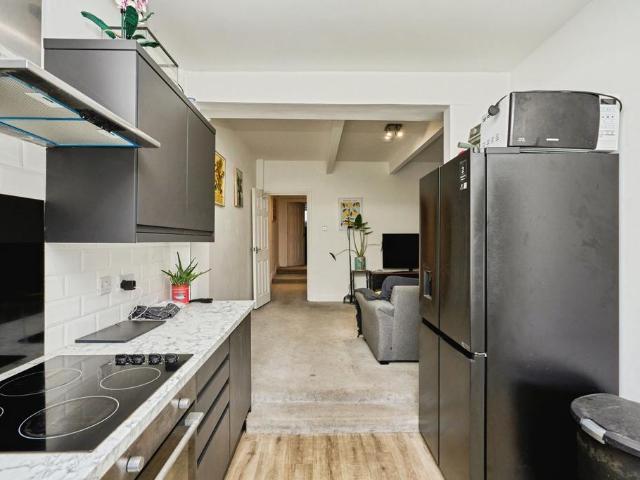 Flat for sale in Cowes, Isle Of Wight