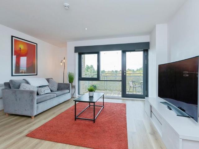 Flat for sale in Black Friars, Old Wharf