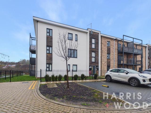 Flat for sale in Highwoods, Fordham Heath