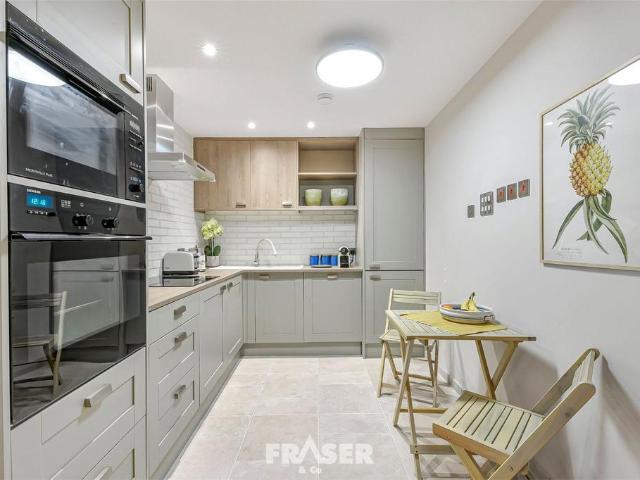 Flat for sale in East Marylebone, Mayfair