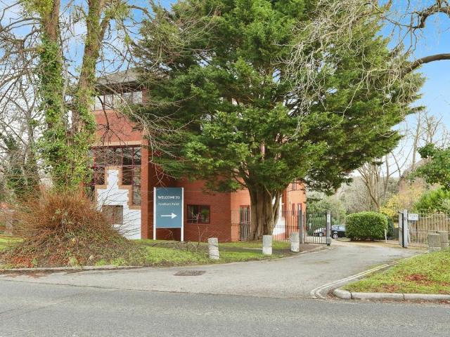 Flat for sale in Wallington, Fareham