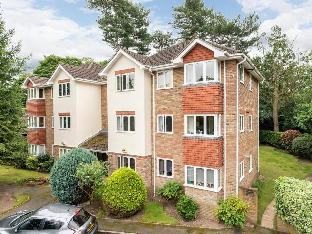 Flat for sale in Blackhills, Surrey