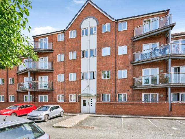 Flat for sale in West Midlands
