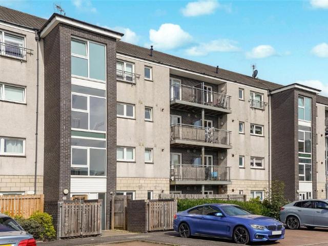 Flat for sale in Newbank, Scotland