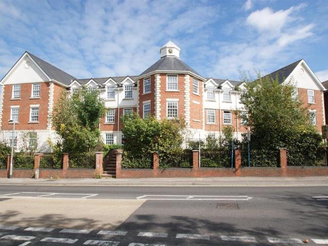 Flat for sale in Barling, Isle Of Man