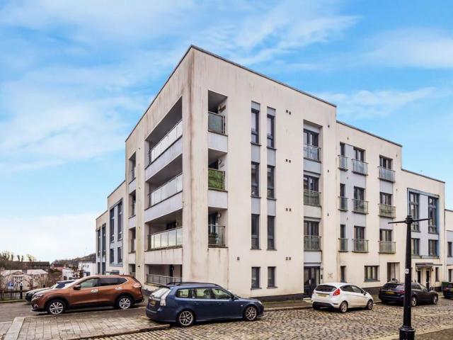 Flat for sale in Mount Wise