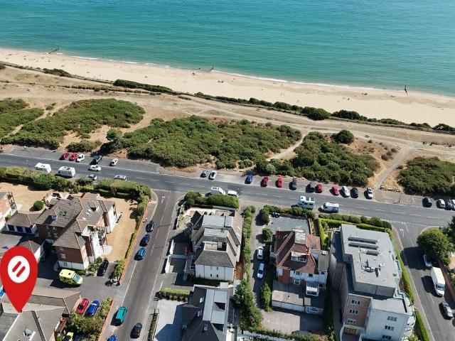 Flat for sale in Boscombe, Bournemouth