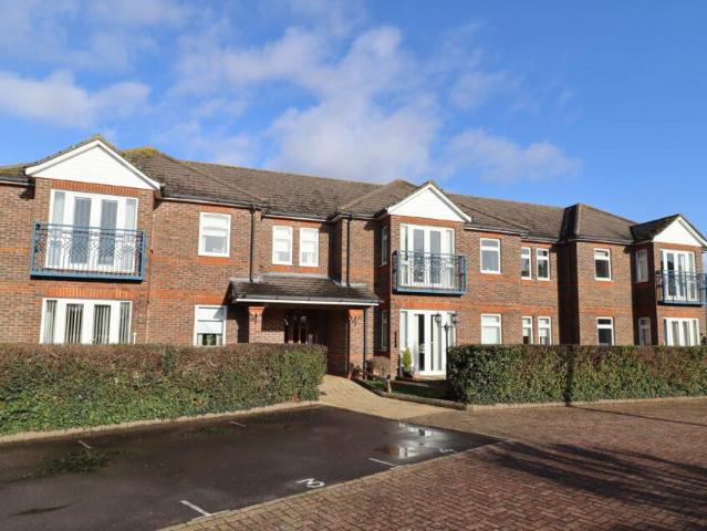 Flat for sale in Spring Vale, Hampshire