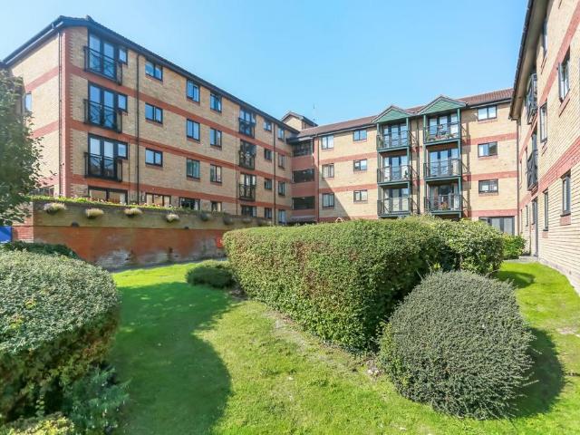 Flat for sale in Brighton & Hove