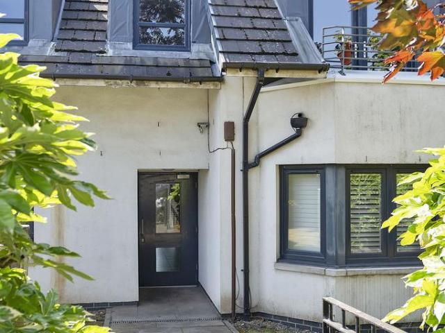 Flat for sale in North Gyle, South Gyle