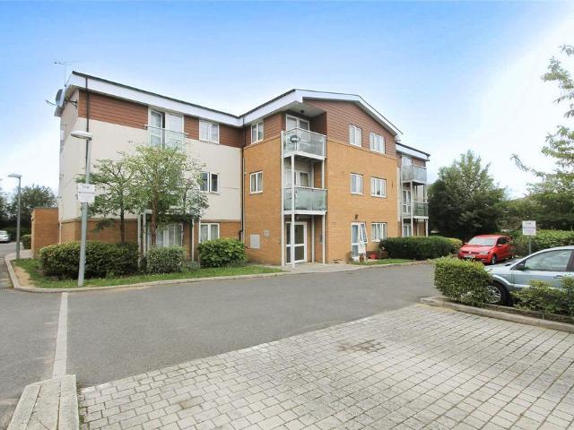 Flat for sale in London Borough of Sutton, Greater London