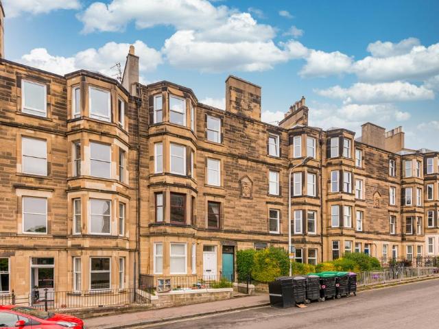 Flat for sale in Shandon, Merchiston