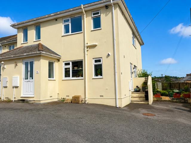 Flat for sale in Babbacombe