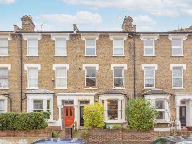 Flat for sale in Clapton, Lower Clapton