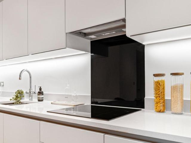 Flat for sale in London Borough of Tower Hamlets, Greater London
