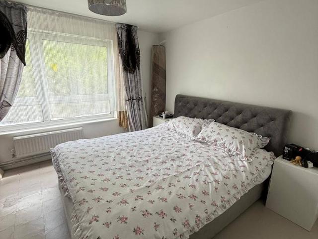 Flat for sale in Greater London