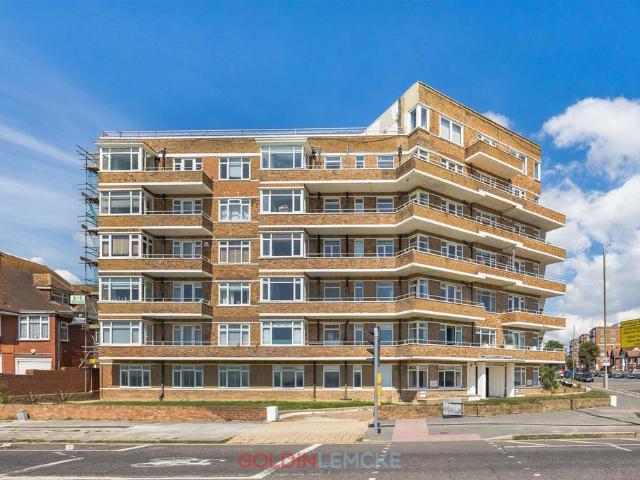Flat for sale in Aldrington