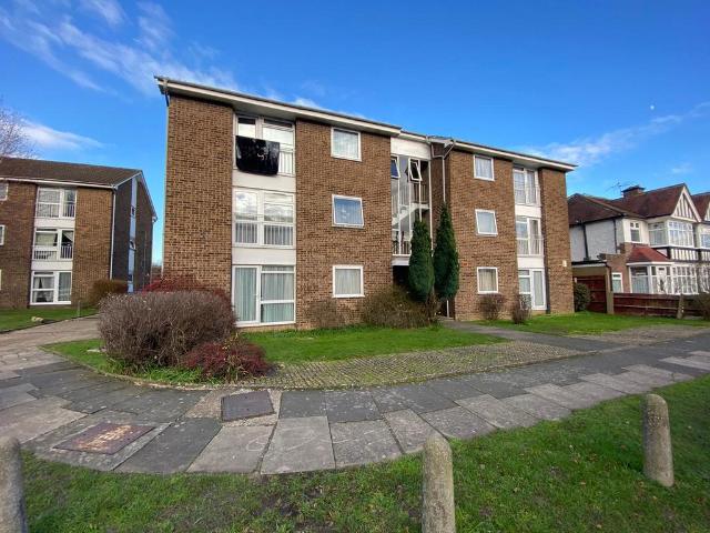 Flat for sale in Lulworth Court, Greater London