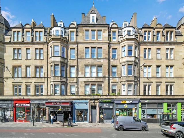 Flat for sale in Lauriston, Scotland