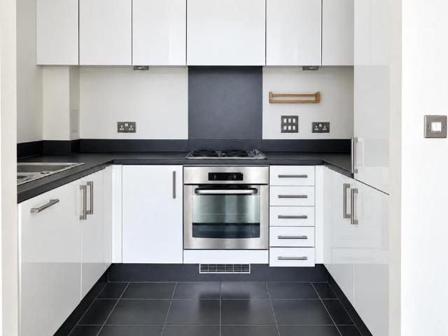 Flat for sale in Nine Elms, Greater London