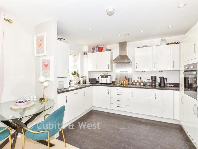 Flat for sale in Blendworth, East Hampshire