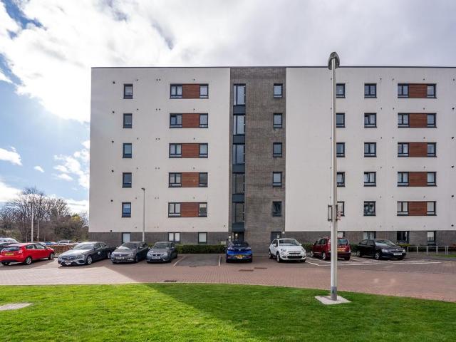 Flat for sale in East Pilton, Scotland