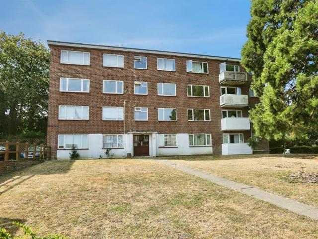 Flat for sale in Harefield, City Of Southampton
