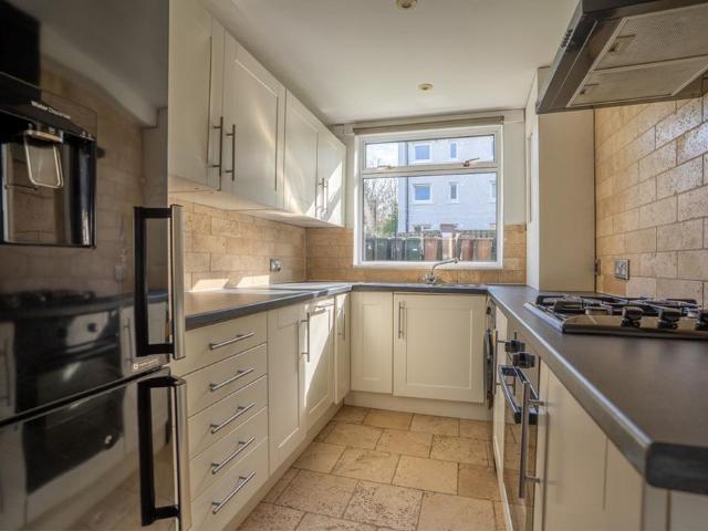 Flat for sale in Oxgangs, Scotland