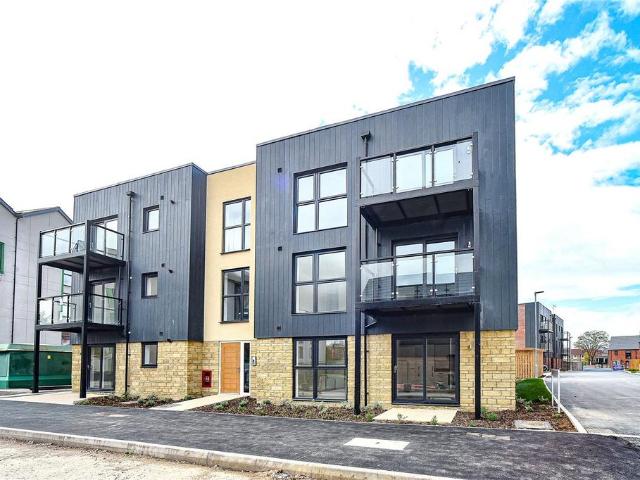 Flat for sale in Chippenham, Wiltshire