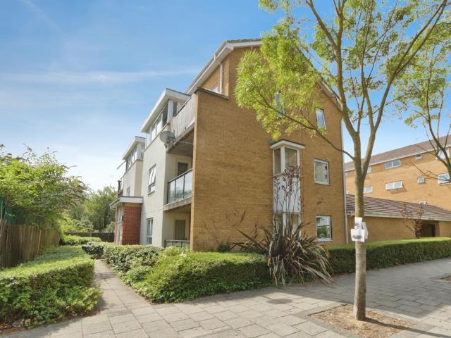 Flat for sale in Greater London