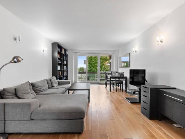 Flat for sale in London Borough of Hammersmith and Fulham, Greater London