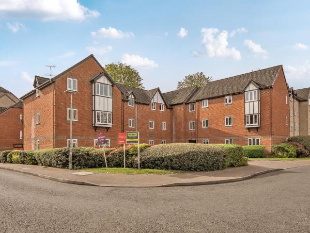 Flat for sale in Coley Park, Reading