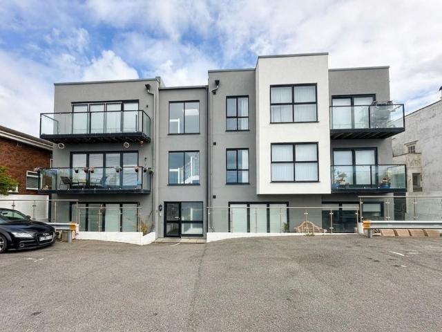 Flat for sale in Peacehaven, Iford
