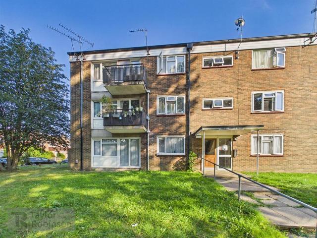 Flat for sale in Glynde, West Sussex