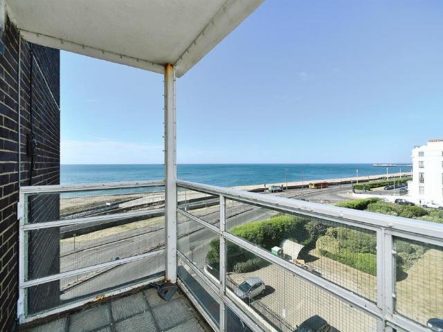 Flat for sale in Brighton Marina Village, Brighton & Hove