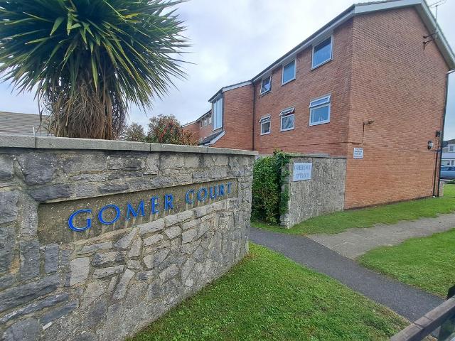 Flat for sale in Privett, Middlecroft