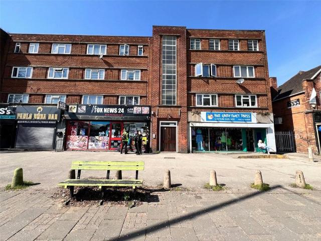 Flat for sale in Fox Hollies, West Midlands