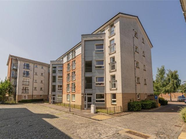Flat for sale in Gorgie/Dalry, Scotland
