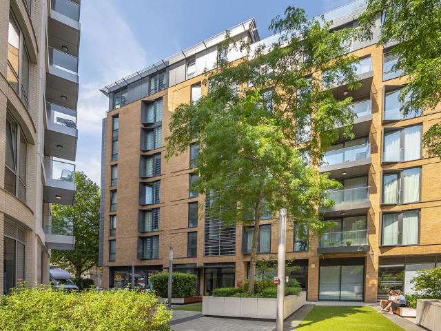 Flat for sale in Putney, Greater London