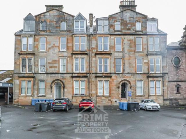 Flat for sale in Greenock, Scotland