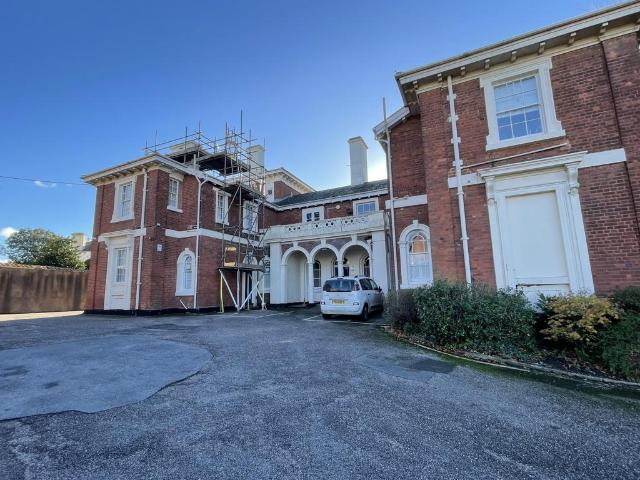 Flat for sale in St Leonards, Watergate