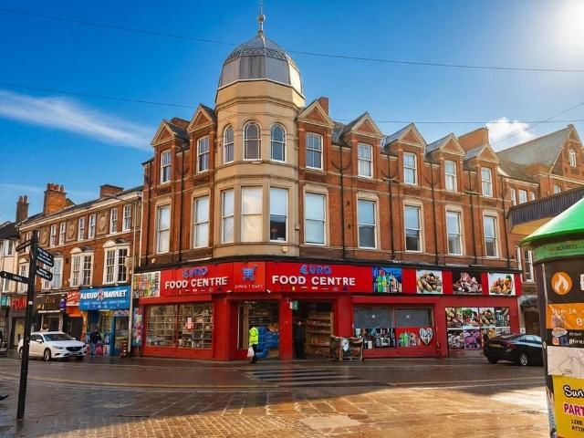Flat for sale in Burrow's Bush, Wellingborough