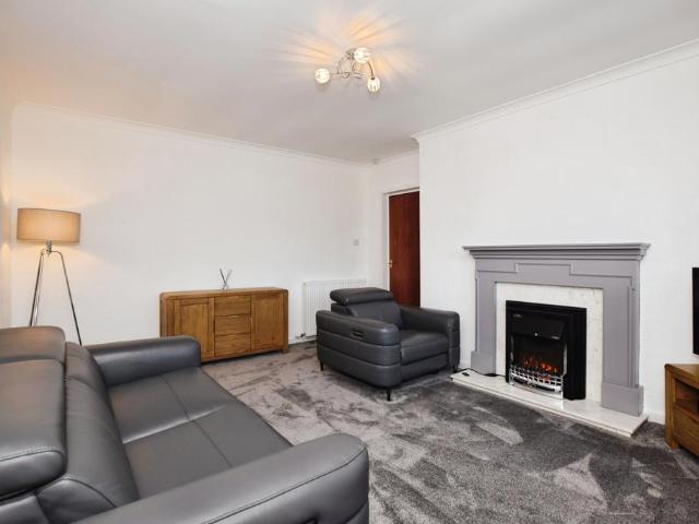 Flat for sale in Ashgrove, Ballindoch