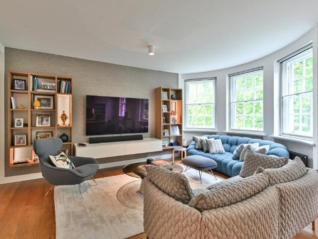 Flat for sale in Belsize Park, Primrose Hill